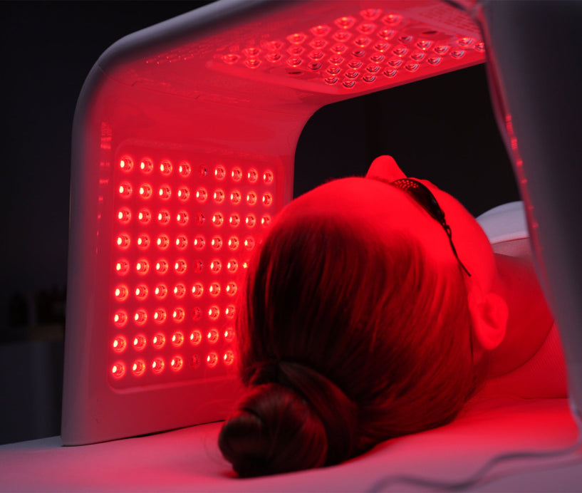 The LED Machine bring the professional light therapy experience typically found in salons into your home. With its U-shaped design, it allows users to enjoy light therapy for various parts of the body, promoting overall wellness at home.