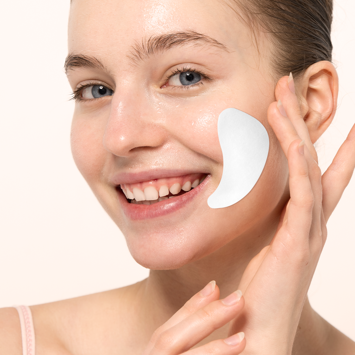 Micro-Infusion Smile Line Patches - Megelin